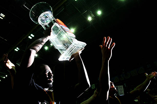 年2月8日 年2月8日