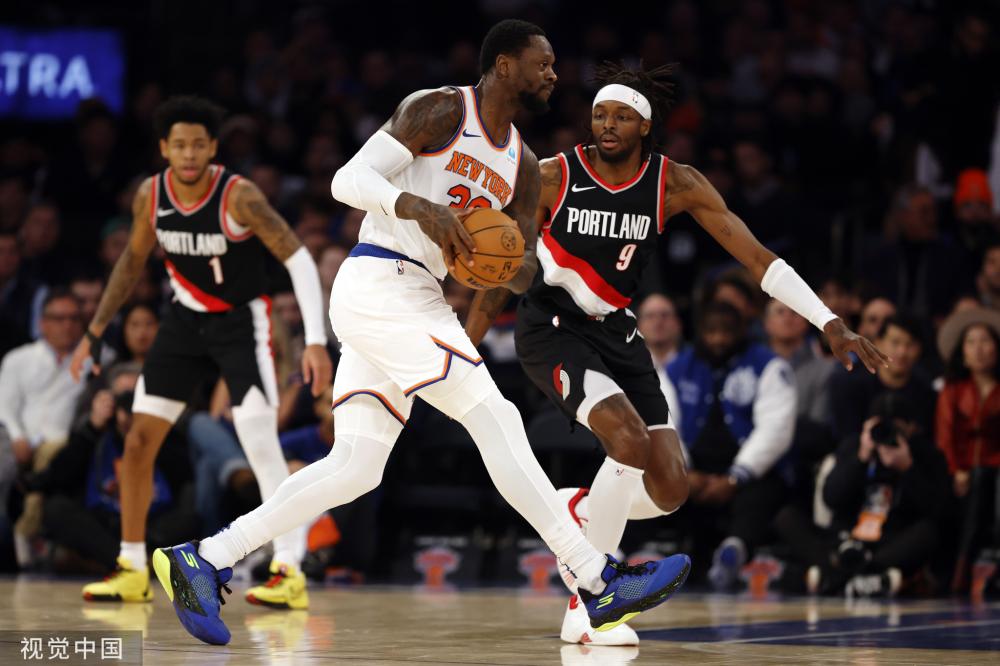 衡摔在地板 衡摔在地板