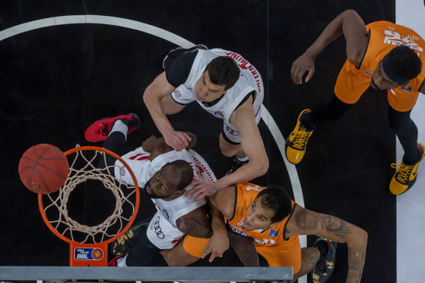 和格斗的 和格斗的