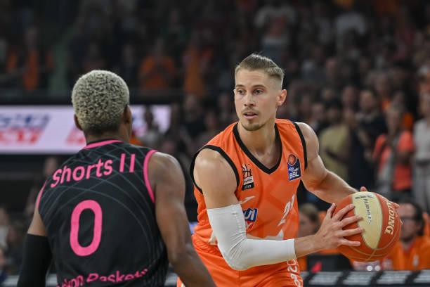 进攻不够流 进攻不够流