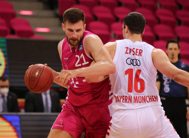 加强安保措 加强安保措